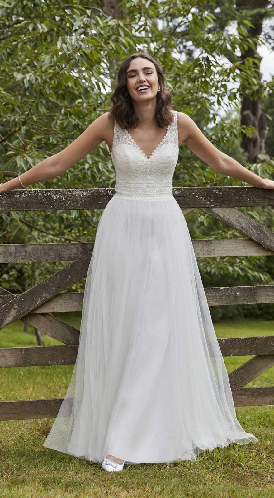 50952 Ein bezauberndes romantisches Brautkleid im Boho/Vintage Stil.